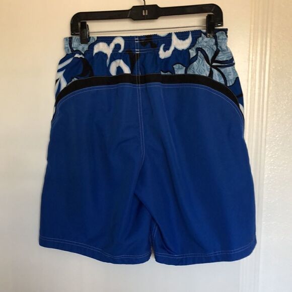 Speedo Board Shorts Size M GUC - Picture 2 of 4